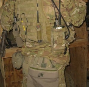 Soldier_with_radio_Army