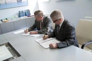 Raytheon, Poland’s TELDAT, Sign Air Defense Letter of Intent
