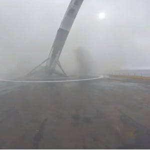 Musk Predicts Roughly 70 Percent Landing Rate In 2016