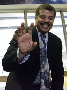 2014_Dr._Neil_deGrasse_Tyson_Visits_NASA_Goddard_(14153423249)_(cropped)