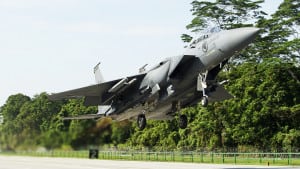 Boeing, Singapore Defense Agency To Develop Analytics For Aircraft Performance