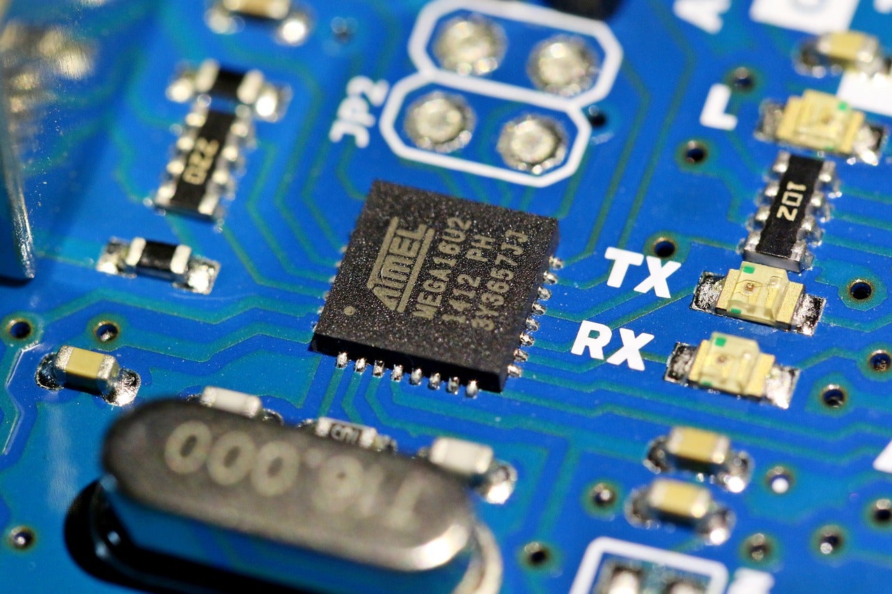 Silicon circuits. Полупроводники фото. silicon optoelectronic integrated circuits. японские полупроводники. semiconductor devices.