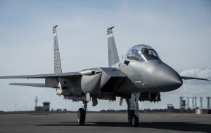 Study Advises Multiple Production Lines for Air Force Fighters