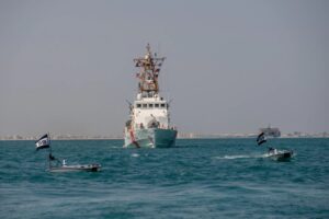 Two MANTAS T-12 unmanned surface vessels (USVs) operate alongside U.S. Coast Guard patrol boat USCGC Maui (WPB-1304) during exercise New Horizon in the Persian Gulf on Oct. 26, 2021. (Photo: U.S. Navy)