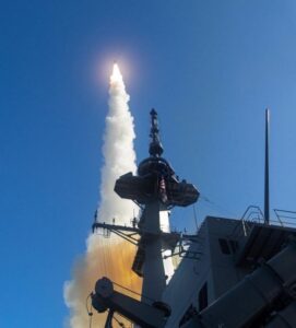 The Japanese Aegis-equipped guided-missile destroyer JS Haguro (DDG-180) fires an SM-3 Block IB missile against an unspecified short-range ballistic missile (SRBM) target on November 19 off the coast of Hawaii in a joint U.S.-Japan missile defense test (Photo: Japan Maritime Self-Defense Force)