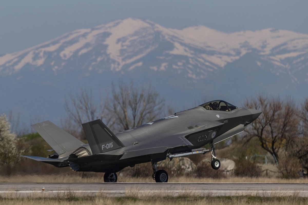 Canada Finalizes Deal to Buy 88 F-35As
