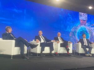 If Industry Reaches Price Point for Unmanned Autonomous Fighter, ‘I’ll Be Asking for It,’ LaPlante Says