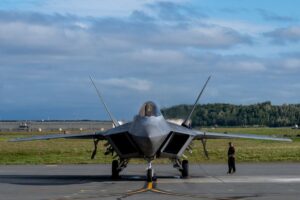 USAF Awards RTX F-22 Sensor Upgrade Contract Possibly Worth More Than $1 Billion