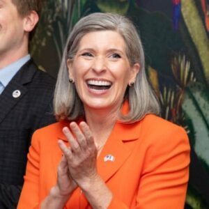 Ernst Says Democrats Stalling On New SBIR Bill