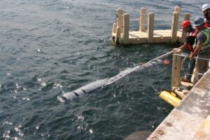 HII Tests REMUS 620 Submarine Torpedo Tube Recovery