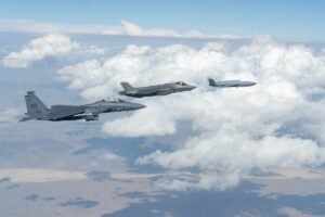 WEB FQ-42_F-35_F-15